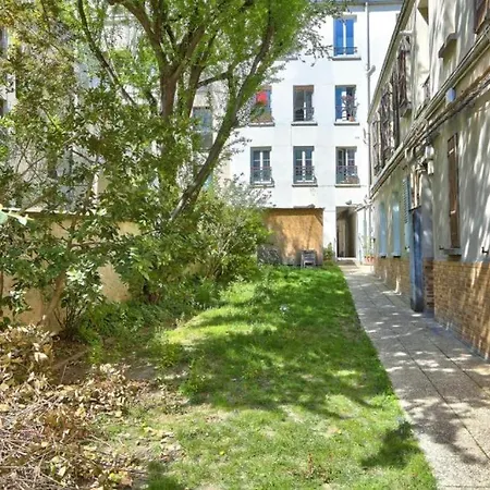 Calme Et Verdure A Apartment *