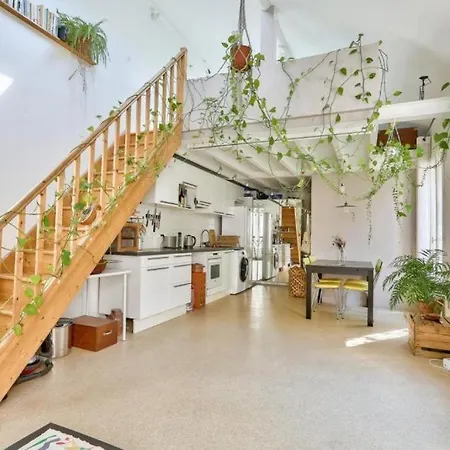 Calme Et Verdure A Appartement Parijs